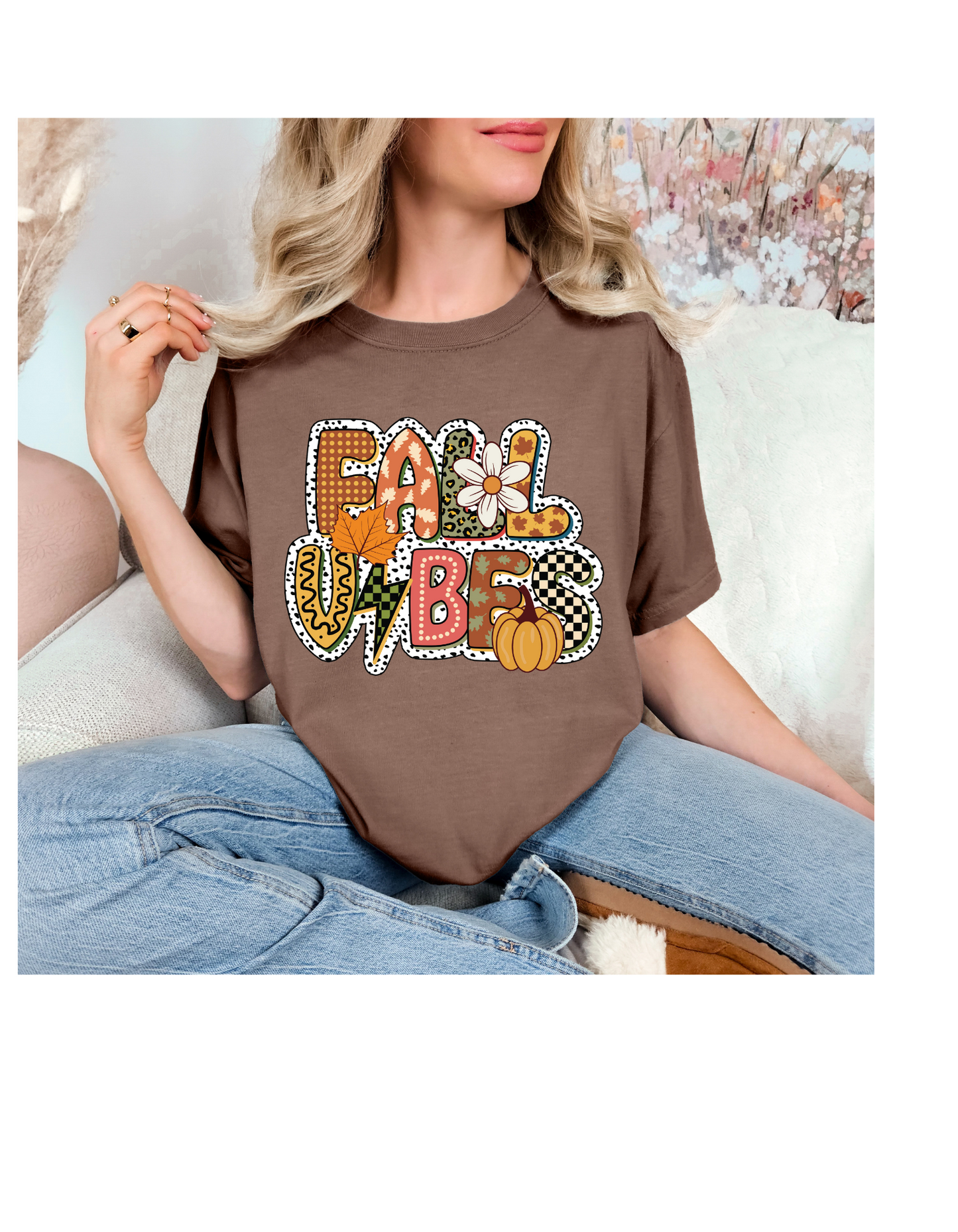 Retro Fall Vibes Graphic Tee - Vintage 70s Autumn Shirt - Groovy Pumpkin Spice Season Top - Cozy Fall Aesthetic T-Shirt